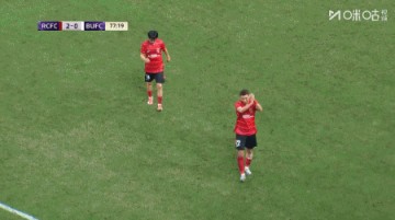 保险起见！吃到黄牌的杨明洋和李扬被董岩峰和严鼎皓替换下场